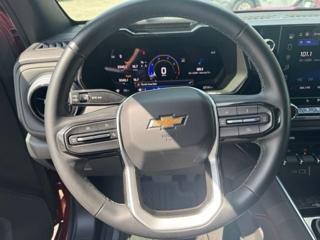2024 Chevrolet Colorado LT - Photo 17