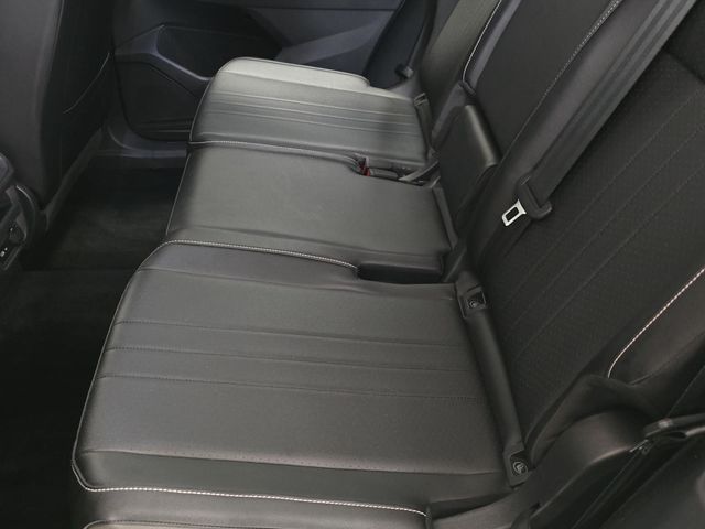 2022 Volkswagen Tiguan SE - Photo 17