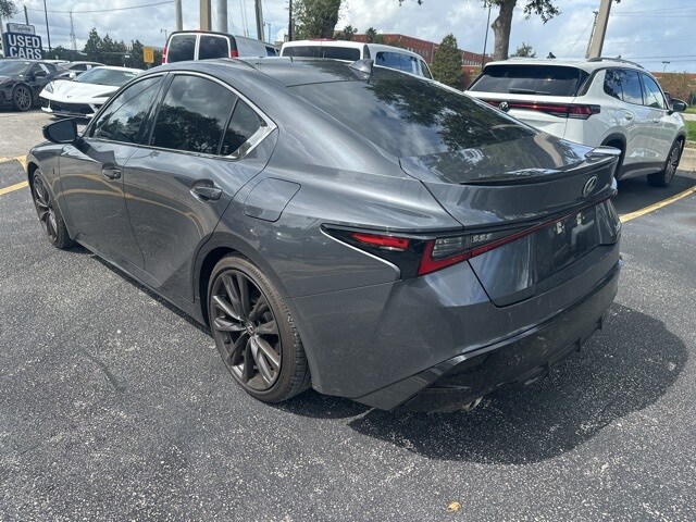 2025 Lexus IS 350 F SPORT photo 4