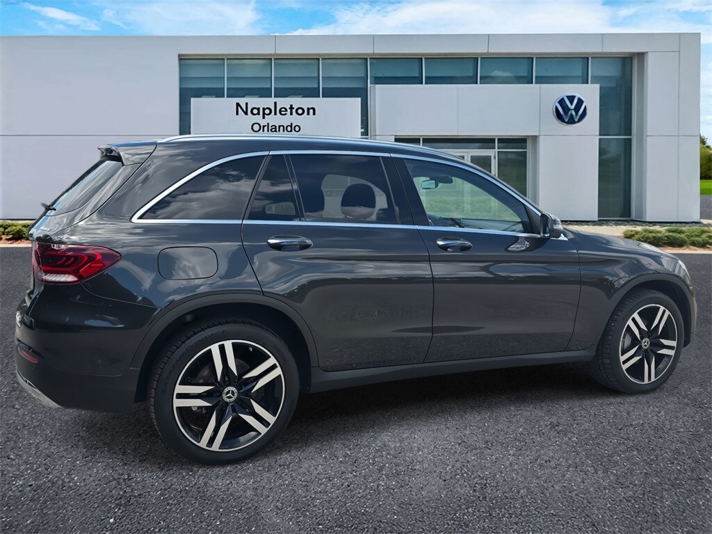 2021 Mercedes Benz GLC 300 photo 4