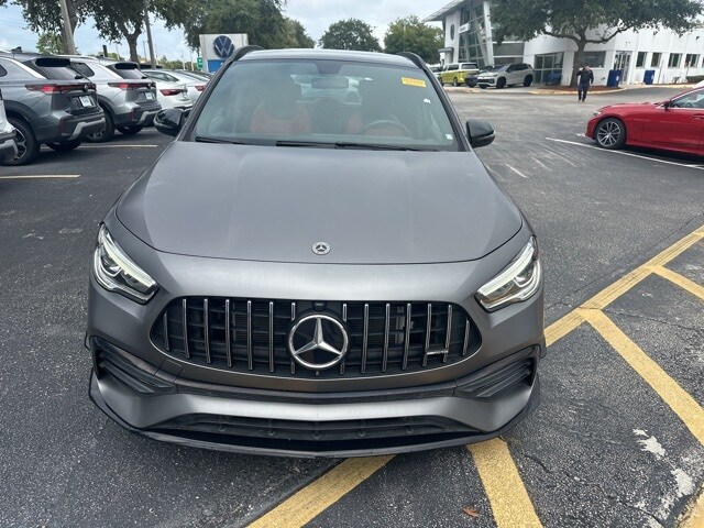 2021 Mercedes Benz GLA 35 AMG photo 2