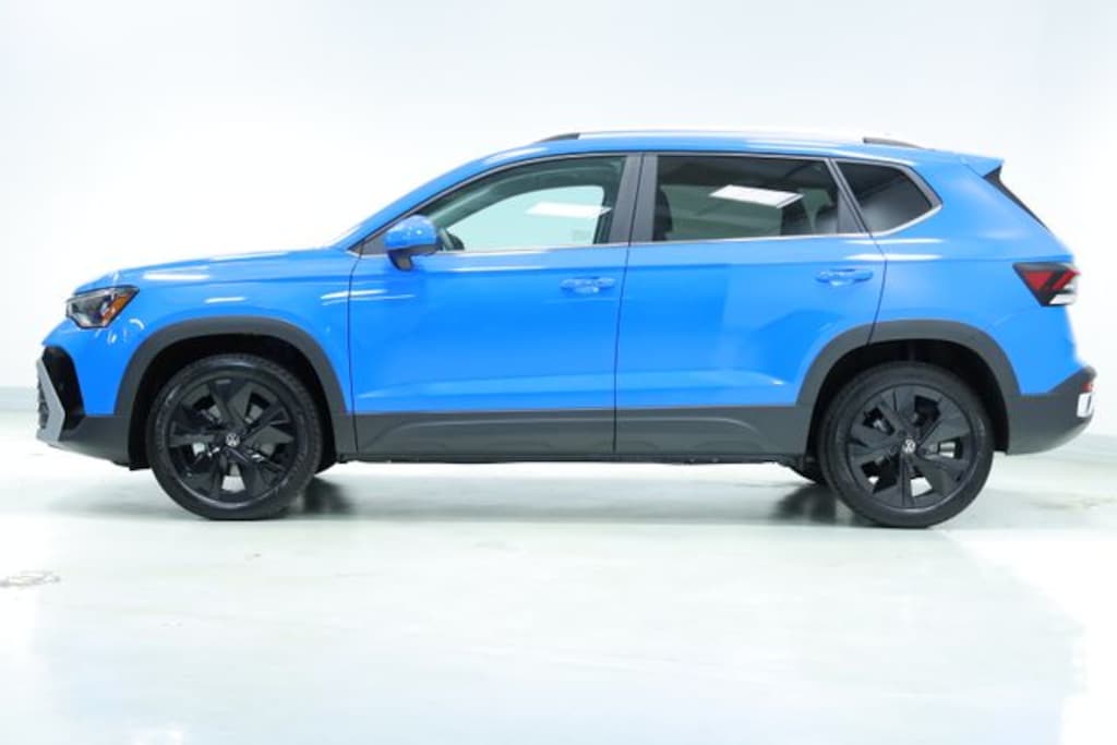 New 2026 Volkswagen Taos 1.5T SE SUV
