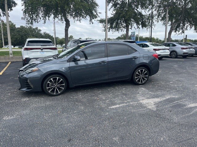 2019 Toyota Corolla SE photo 3