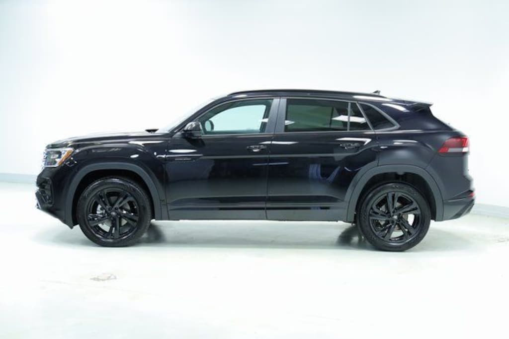 New 2026 Volkswagen Atlas Cross Sport 2.0T SEL R-Line Black SUV