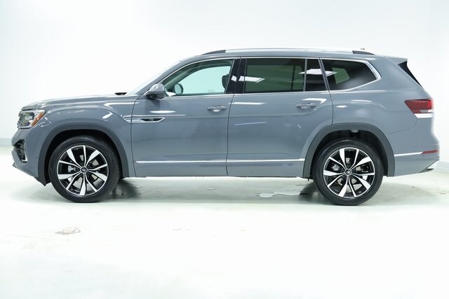 2026 Volkswagen Atlas SEL Premium R-Line photo 4