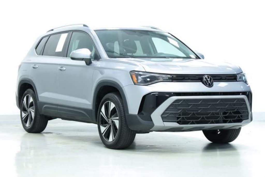 New 2025 Volkswagen Taos 1.5T SE SUV
