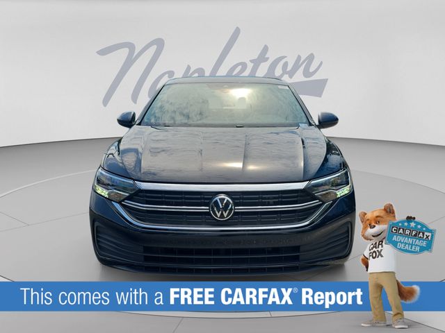 3VW5M7BU3RM090061