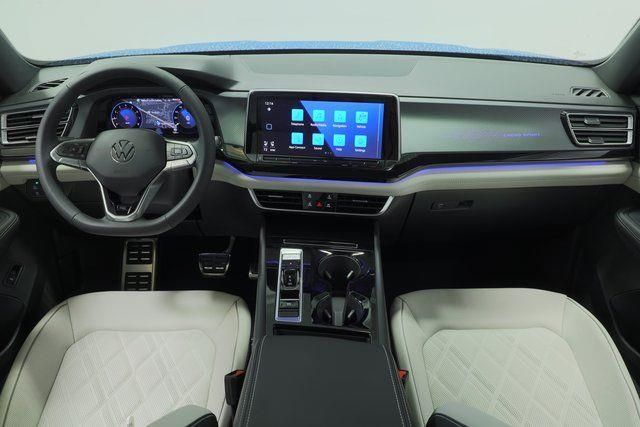 2025 Volkswagen Atlas Cross Sport SEL Premium R-LINE - Photo 13