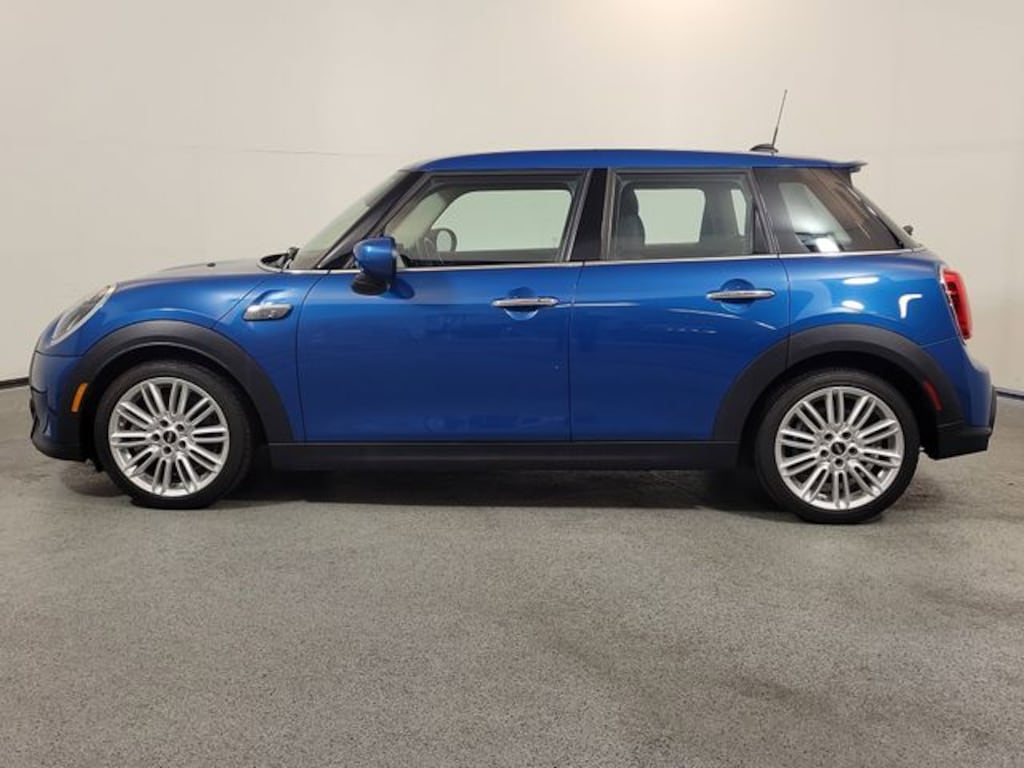 Used 2024 MINI Cooper S Signature Hatchback