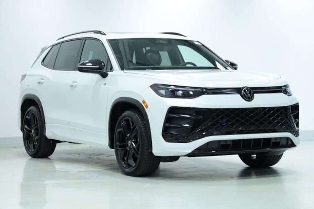 New 2026 Volkswagen Tiguan 2.0T SE R-Line Black SUV