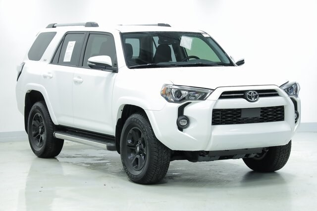 2024 Toyota 4Runner SR5 Premium photo 3