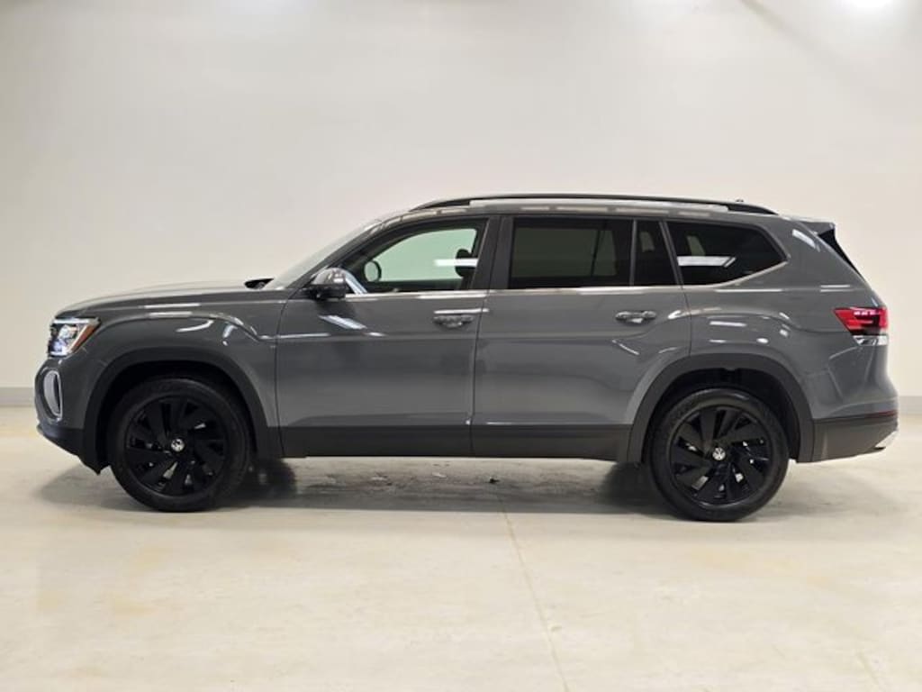 New 2026 Volkswagen Atlas SE w/Technology SUV
