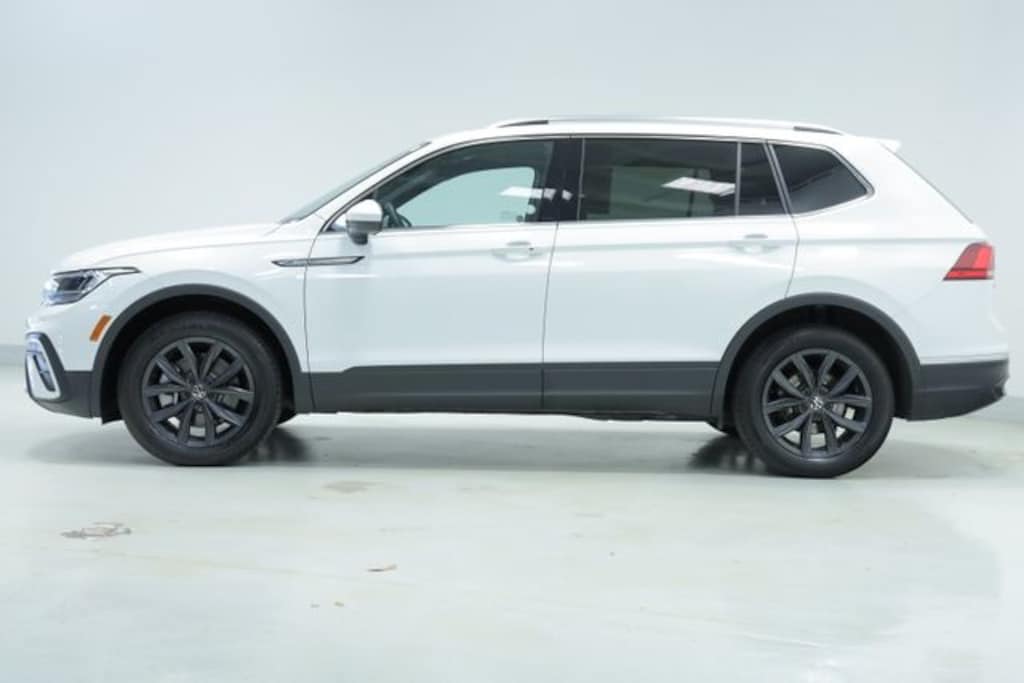 Used 2024 Volkswagen Tiguan 2.0T SE SUV