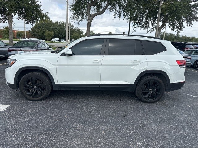 2023 Volkswagen Atlas SE Technology photo 2