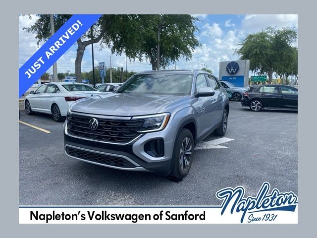 2024 Volkswagen Atlas Cross Sport 2.0T SE's photo