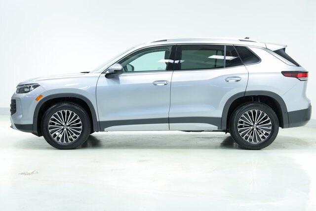 2025 Volkswagen Tiguan S photo 4