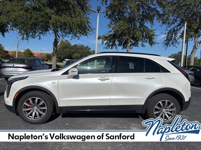 2021 Cadillac XT4 Sport photo 3