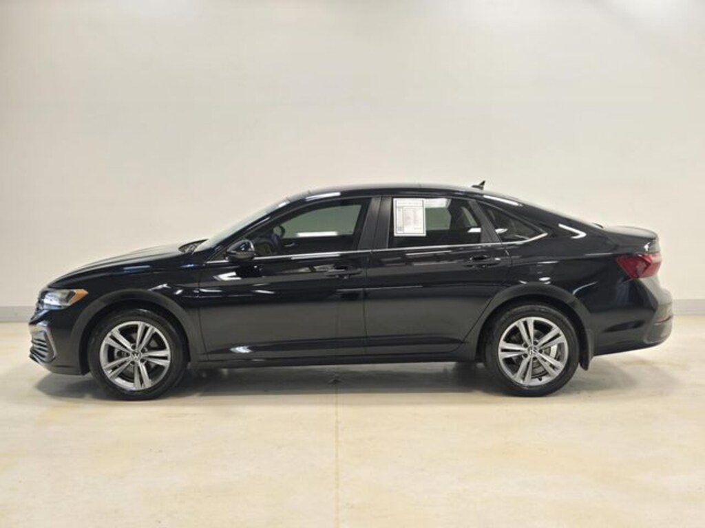 Certified 2023 Volkswagen Jetta 1.5T SE Sedan