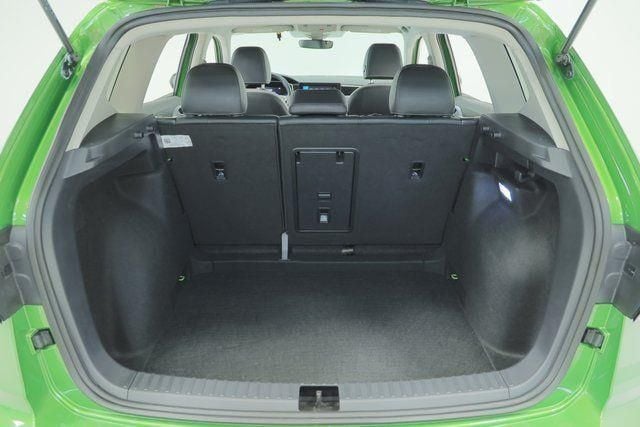 2025 Volkswagen Taos SE - Photo 36