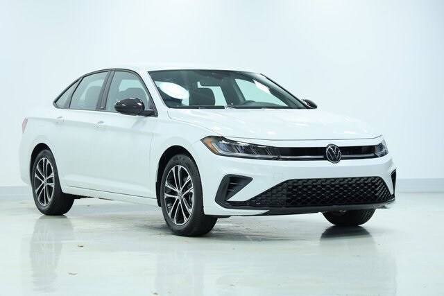 2025 Volkswagen Jetta 1.5T Sport photo 3