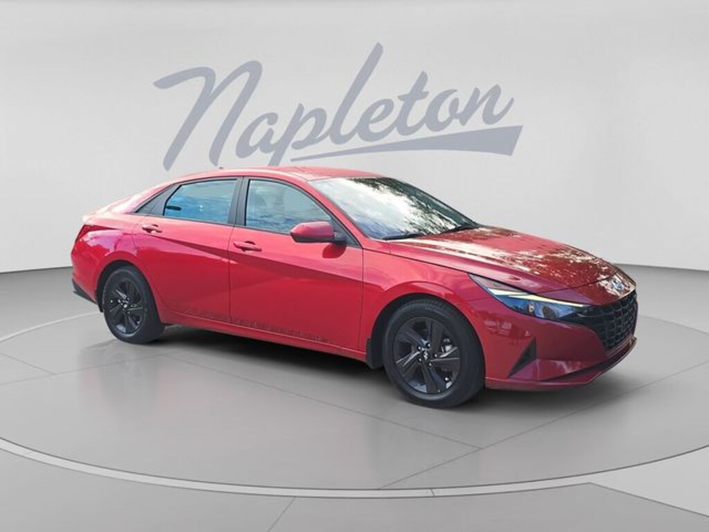 Used 2022 Hyundai Elantra SEL Sedan