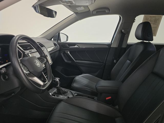 2022 Volkswagen Tiguan SE - Photo 25