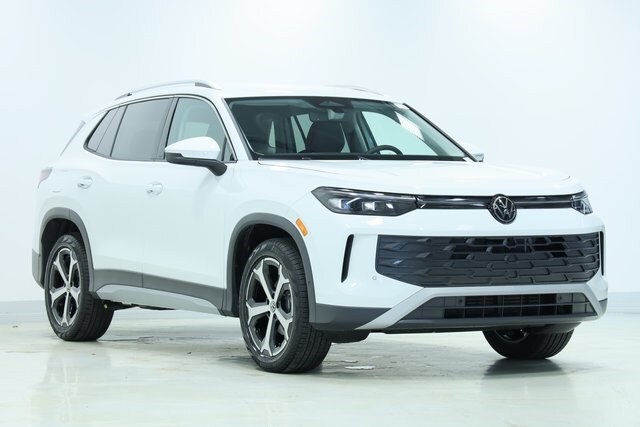 2025 Volkswagen Tiguan SE photo 3