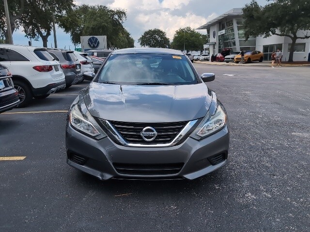 Used 2017 Nissan Altima S with VIN 1N4AL3AP2HN362005 for sale in Sanford, FL