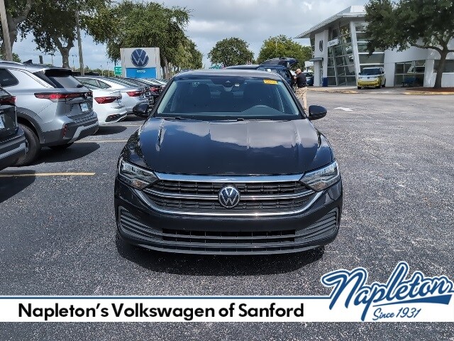 2022 Volkswagen Jetta 1.5T SE photo 2