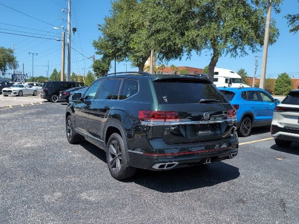 Used 2021 Volkswagen Atlas 3.6L V6 SE w/Technology R-Line SUV