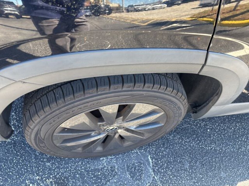 Used 2022 Volkswagen Taos 1.5T S SUV