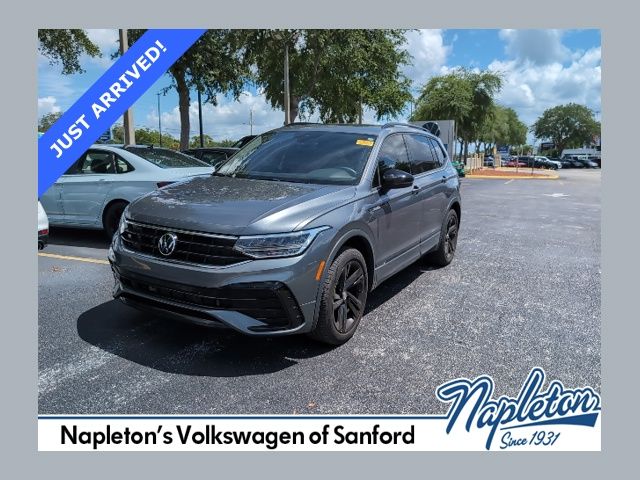 2024 Volkswagen Tiguan 2.0T SE R-Line Black's photo