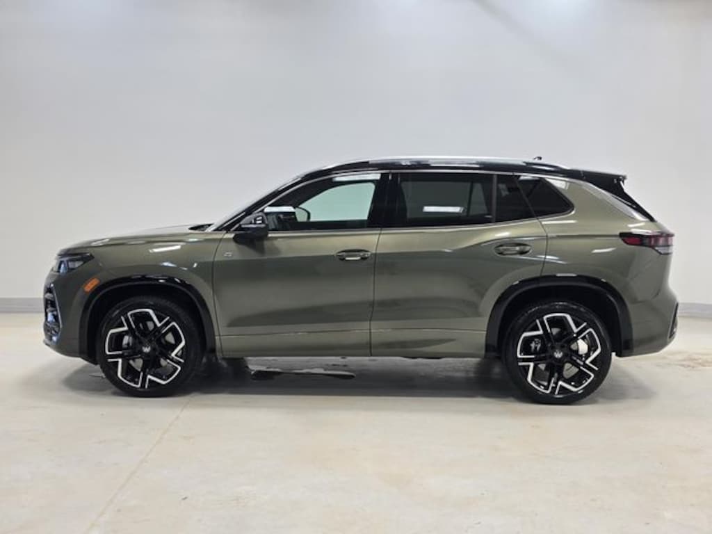 New 2026 Volkswagen Tiguan 2.0T SEL R-Line Turbo SUV