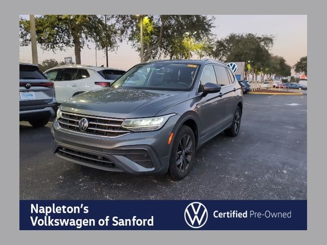 2022 Volkswagen Tiguan SE's photo