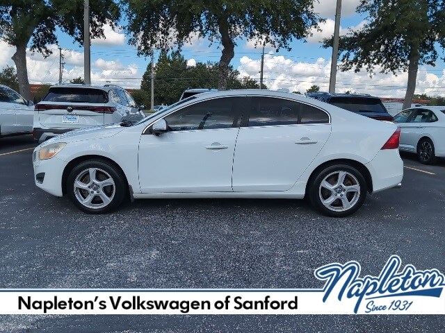 2012 Volvo S60 T5 photo 3