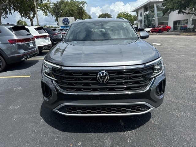 Used 2024 Volkswagen Atlas Cross Sport SE w/Tech with VIN 1V2WE2CA0RC215769 for sale in Sanford, FL