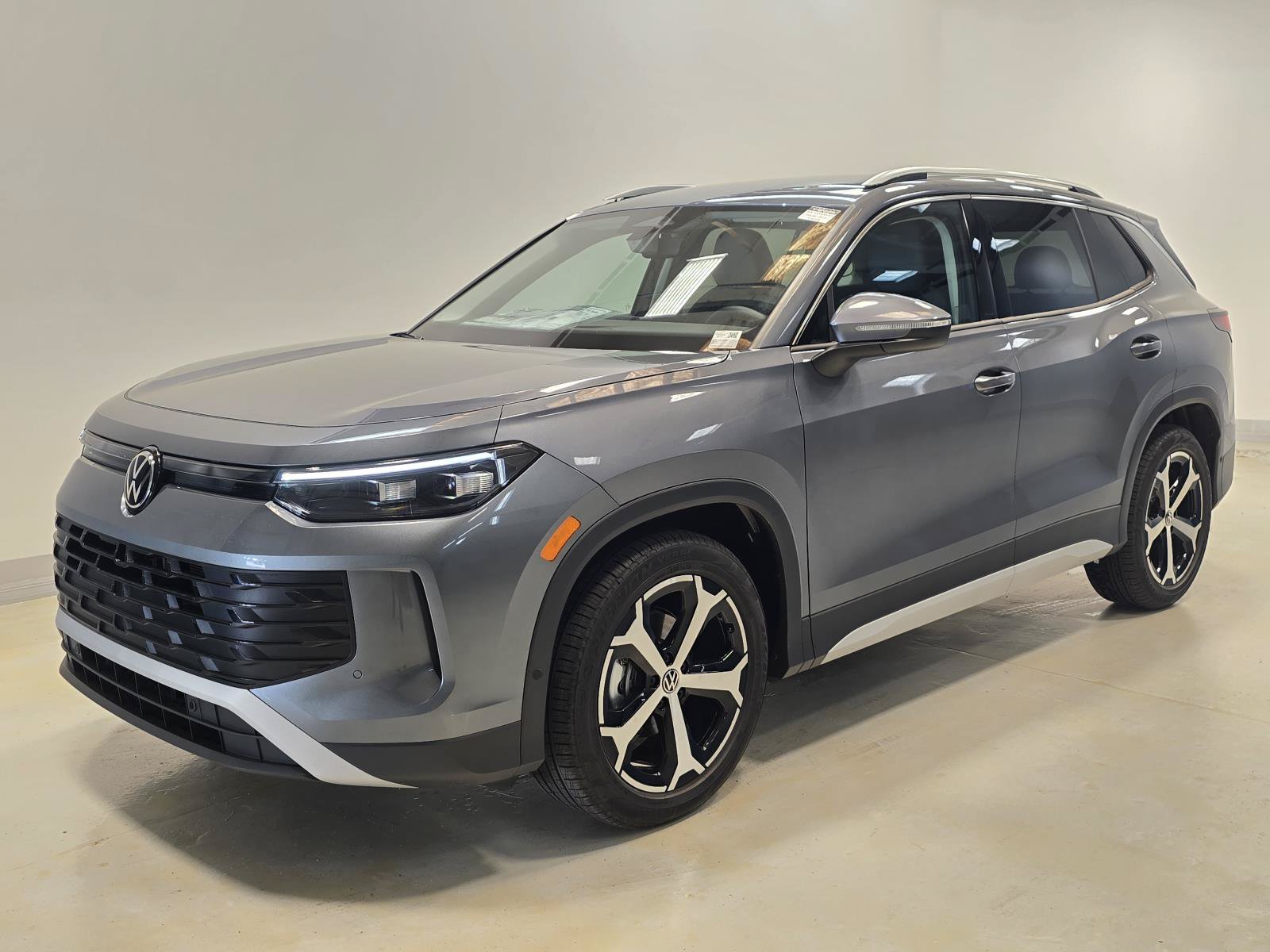 2026 Volkswagen Tiguan SE SUV