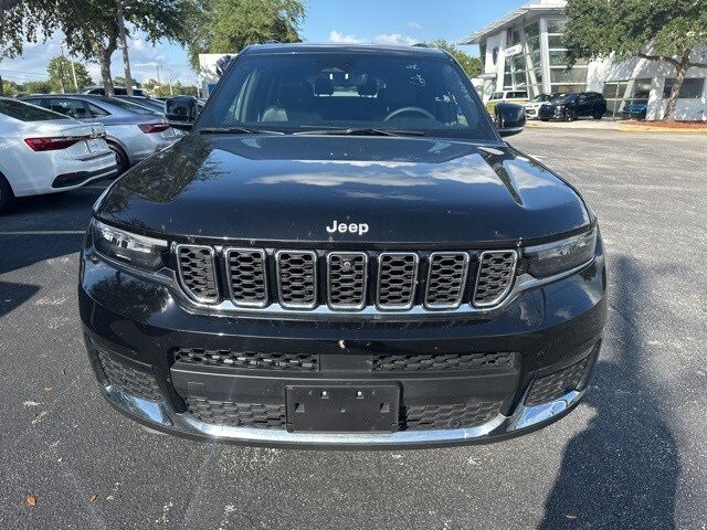 2024 Jeep Grand Cherokee Limited photo 2