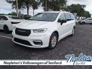 2024 Chrysler Pacifica Touring L Minivan/Van