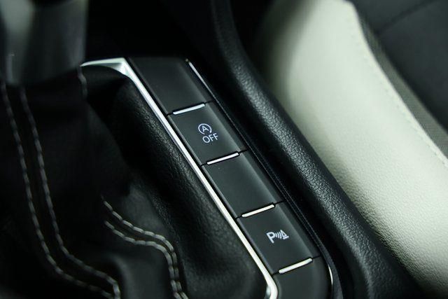 2025 Volkswagen Taos SE - Photo 24