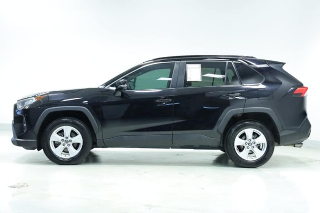 Used 2020 Toyota RAV4 XLE SUV