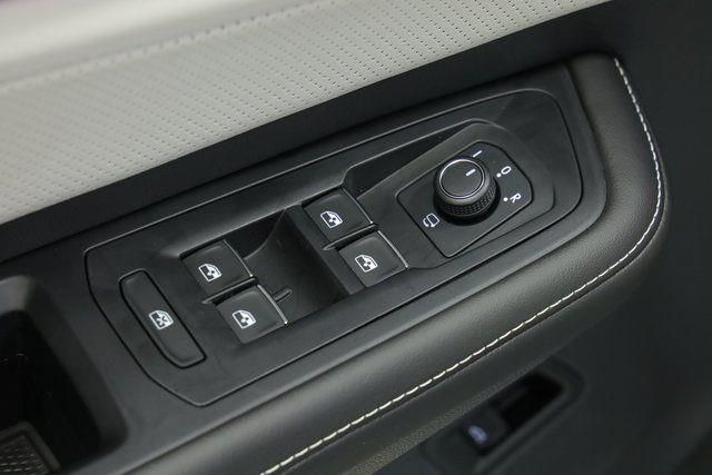 2025 Volkswagen Atlas Cross Sport SEL Premium R-LINE - Photo 42