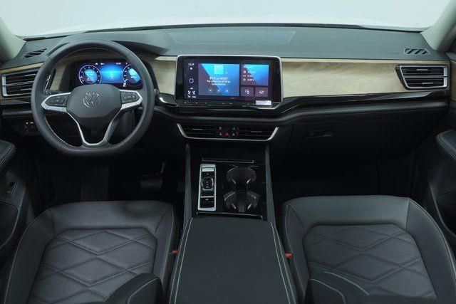 2026 Volkswagen Atlas SE w/Tech - Photo 11