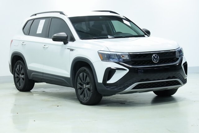2022 Volkswagen Taos S photo 3