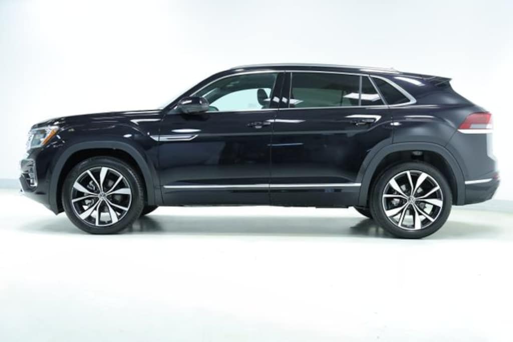 New 2026 Volkswagen Atlas Cross Sport 2.0T SEL Premium R-Line SUV