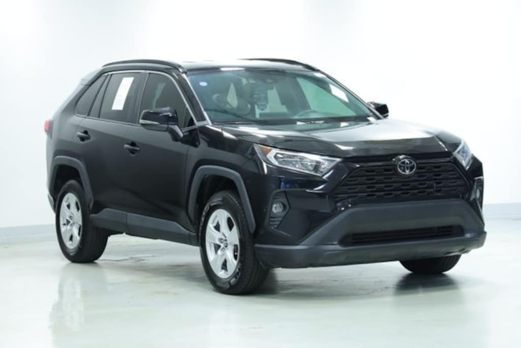 Used 2020 Toyota RAV4 XLE SUV