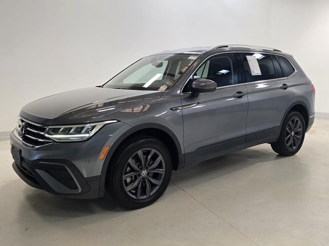 2022 Volkswagen Tiguan SE - Photo 35