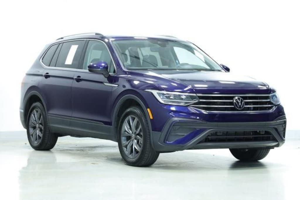 Certified 2024 Volkswagen Tiguan 2.0T SE SUV