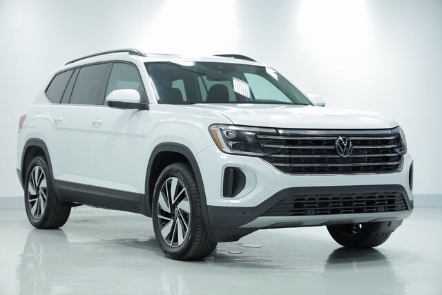 2026 Volkswagen Atlas SE Technology photo 3