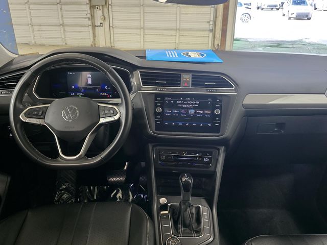 2022 Volkswagen Tiguan SE - Photo 19